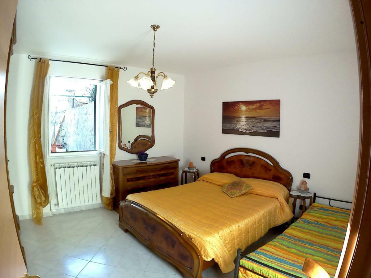 Come A Casa Deiva Marina Extérieur photo
